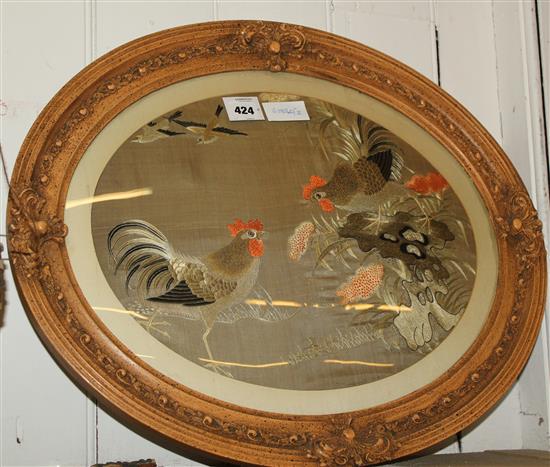 Oval silkwork picture(-)